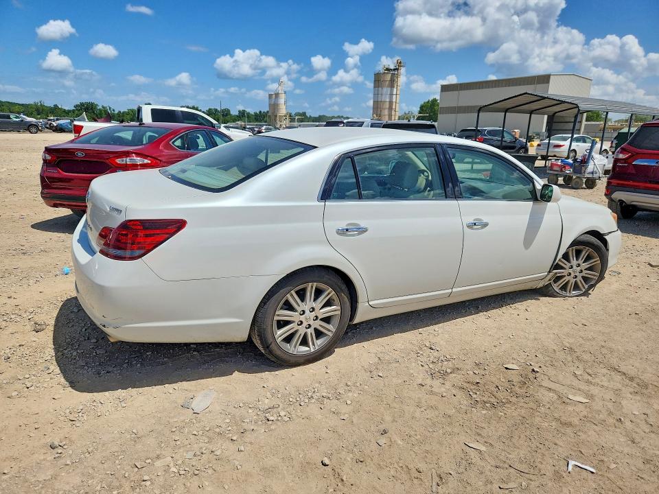 61774066 :رقم المزاد ، 4T1BK36B48U314960 vin ، 2008 Toyota Avalon مزاد بيع