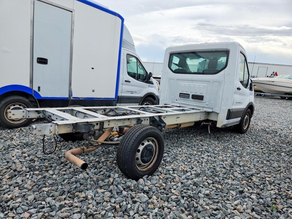 61781026 :رقم المزاد ، 1FDBW5Z84LKB30316 vin ، 2020 Ford Transit مزاد بيع