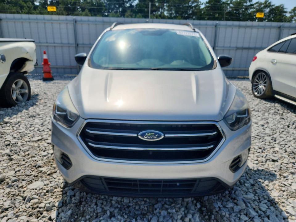 2019 Ford Escape მანქანა იყიდება აუქციონზე, vin: 1FMCU0GD3KUB09196, აუქციონის ნომერი: 62722076