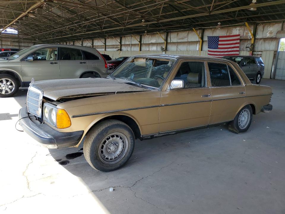 60393136 :رقم المزاد ، WDBAB33AXEA006277 vin ، 1984 Mercedes-benz 300 مزاد بيع