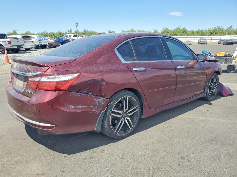 2017 Honda Accord მანქანა იყიდება აუქციონზე, vin: 1HGCR3F94HA015103, აუქციონის ნომერი: 61974396
