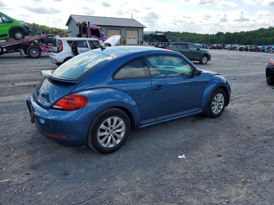 2018 Volkswagen Beetle მანქანა იყიდება აუქციონზე, vin: 3VWFD7AT6JM714355, აუქციონის ნომერი: 59271746