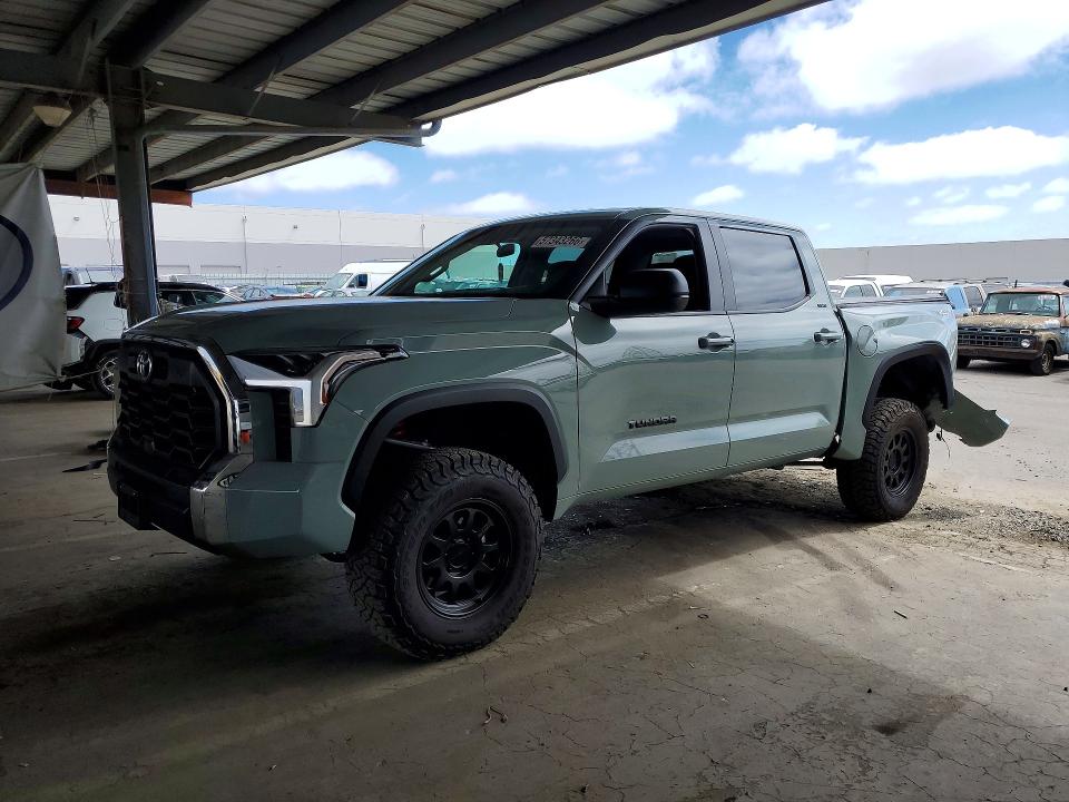 57343266 :رقم المزاد ، 5TFLA5DB3RX185216 vin ، 2024 Toyota Tundra مزاد بيع