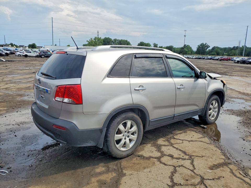 2013 Kia Sorento მანქანა იყიდება აუქციონზე, vin: 5XYKT4A62DG391095, აუქციონის ნომერი: 60587986