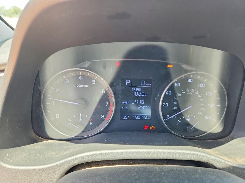 61995126 :رقم المزاد ، 5NPD84LF4HH009641 vin ، 2017 Hyundai Elantra مزاد بيع