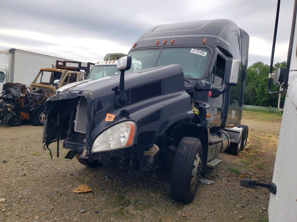 Продажа на аукционе авто 2016 Freightliner Cascadia 125, vin: 1FUGGLDV1GLHA2524, номер лота: 61701956
