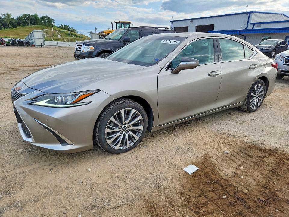 62101726 :رقم المزاد ، 58ABZ1B11KU048696 vin ، 2019 Lexus Es مزاد بيع