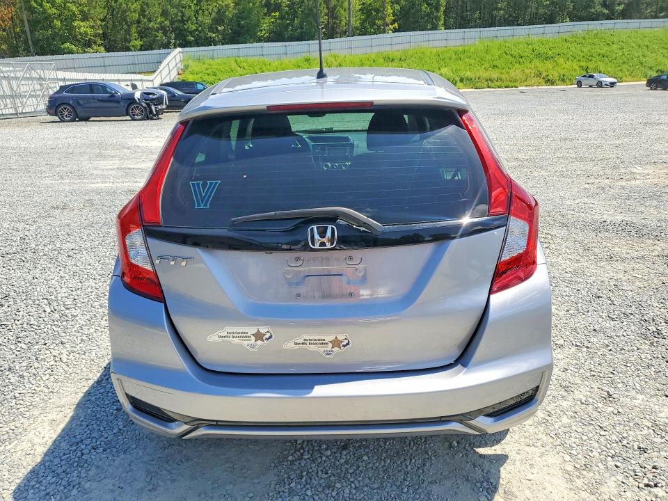 61247716 :رقم المزاد ، 3HGGK5H46LM710990 vin ، 2020 Honda Fit مزاد بيع
