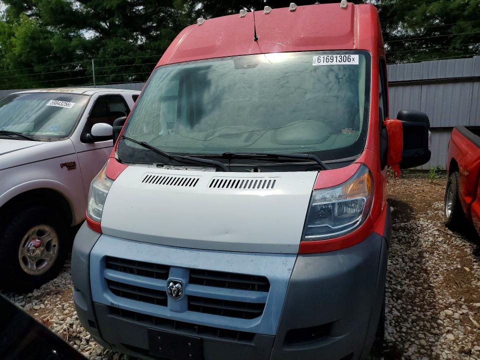 61691306 :رقم المزاد ، 3C6TRVCG4HE528031 vin ، 2017 Ram Promaster 2500 مزاد بيع