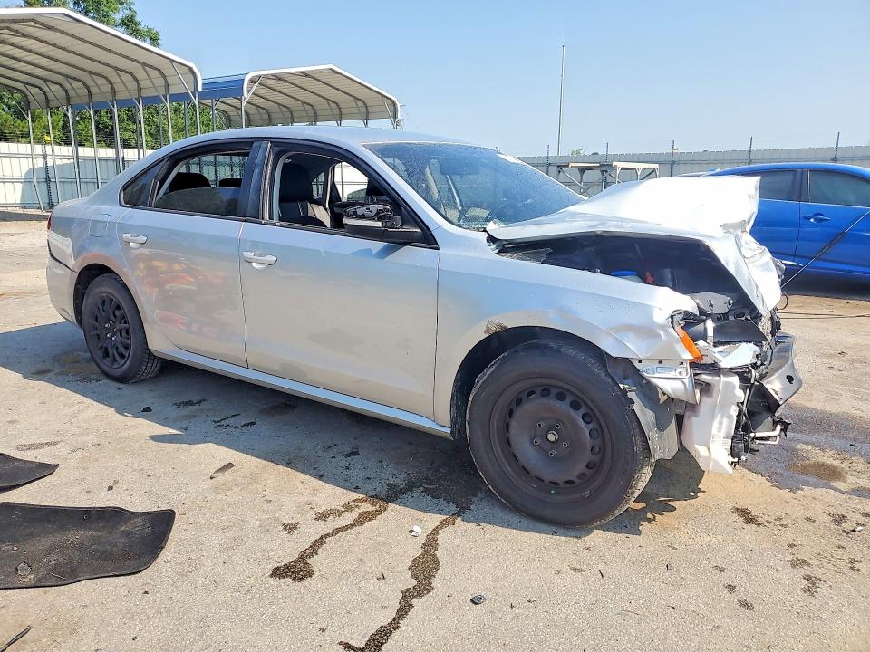 62508186 :رقم المزاد ، 1VWAP7A33DC031892 vin ، 2013 Volkswagen Passat مزاد بيع