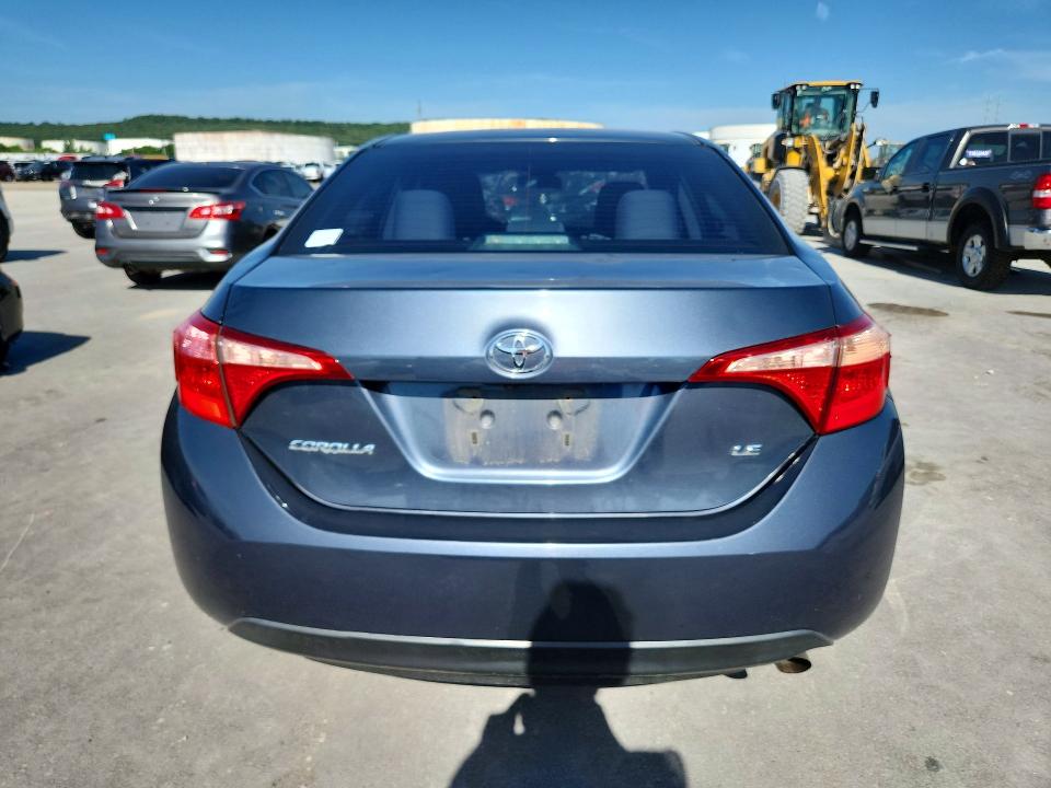 2018 Toyota Corolla მანქანა იყიდება აუქციონზე, vin: 5YFBURHE0JP778551, აუქციონის ნომერი: 59306066