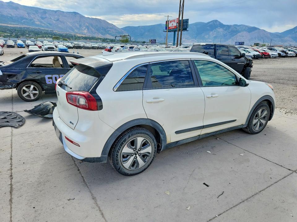 Продажа на аукционе авто 2019 Kia Niro, vin: KNDCB3LC7K5252297, номер лота: 61910006
