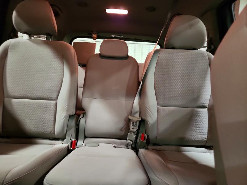 62742876 :رقم المزاد ، KNDMB5C14G6190860 vin ، 2016 Kia Sedona مزاد بيع