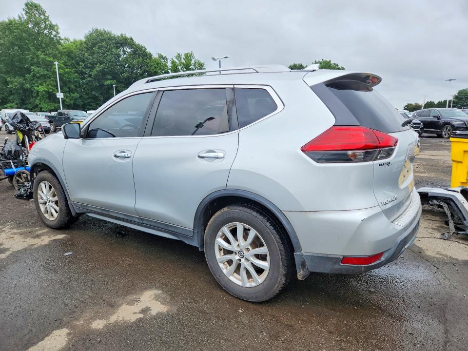 62165656 :رقم المزاد ، 5N1AT2MV0HC879339 vin ، 2017 Nissan Rogue مزاد بيع