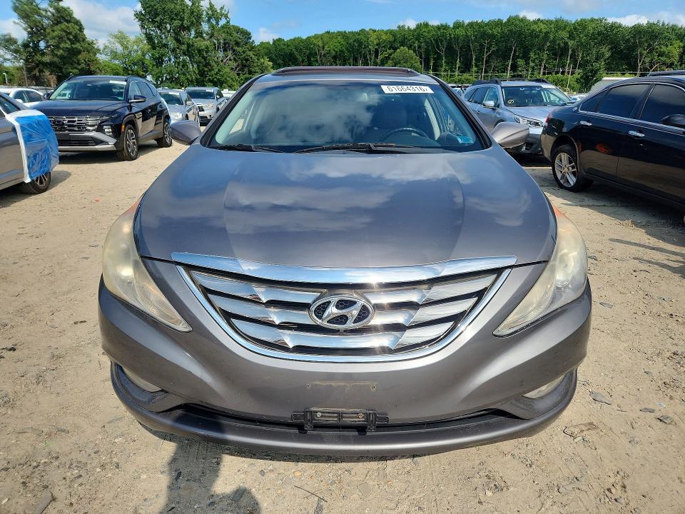61664316 :رقم المزاد ، 5NPEC4AC2CH384271 vin ، 2012 Hyundai Sonata مزاد بيع