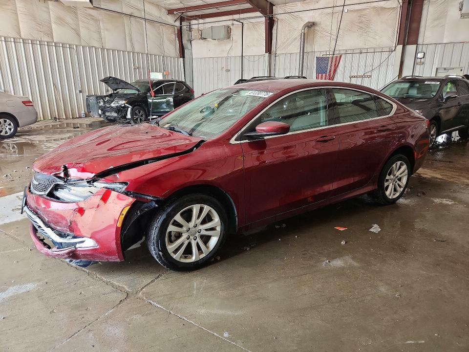 61230776 :رقم المزاد ، 1C3CCCAB1FN634892 vin ، 2015 Chrysler 200 مزاد بيع