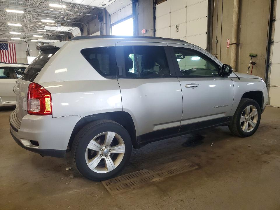 2012 Jeep Compass მანქანა იყიდება აუქციონზე, vin: 1C4NJDEB2CD572558, აუქციონის ნომერი: 63199356