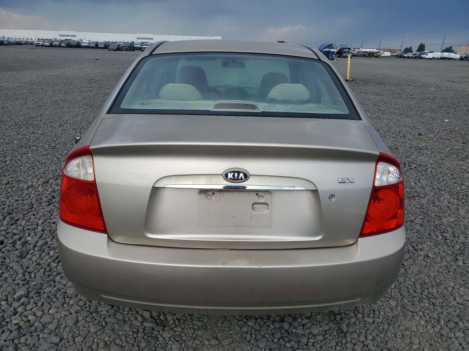 61427316 :رقم المزاد ، KNAFE121365359780 vin ، 2006 Kia Spectra مزاد بيع