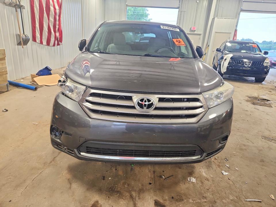 61162906 :رقم المزاد ، 5TDBK3EH5DS206145 vin ، 2013 Toyota Highlander مزاد بيع