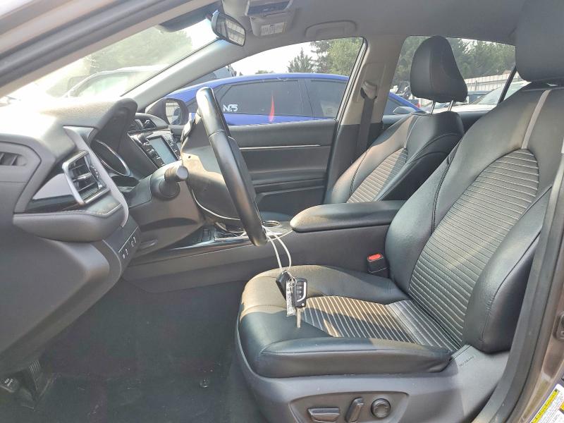 59879956 :رقم المزاد ، 4T1G11AK2LU873940 vin ، 2020 Toyota Camry مزاد بيع