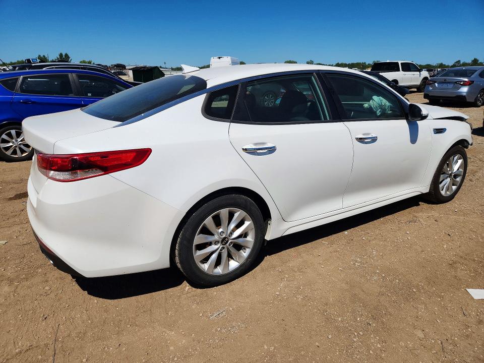 Продажа на аукционе авто 2017 Kia Optima, vin: 5XXGT4L39HG130551, номер лота: 63048136