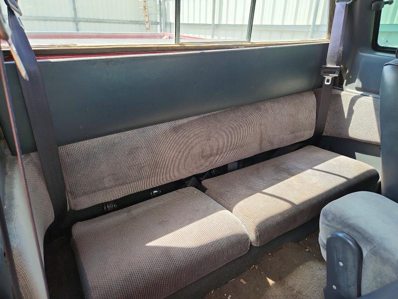 60781746 :رقم المزاد ، 1B7FL23X4NS619492 vin ، 1992 Dodge Dakota مزاد بيع