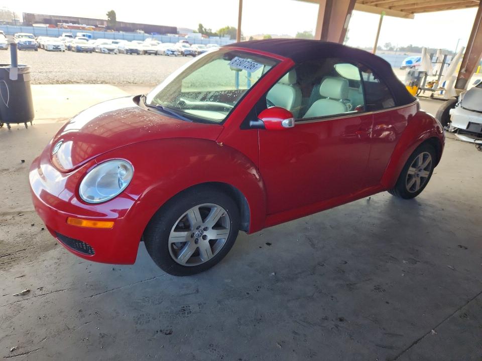 2006 Volkswagen New Beetle მანქანა იყიდება აუქციონზე, vin: 3VWRF31Y56M327377, აუქციონის ნომერი: 61807286