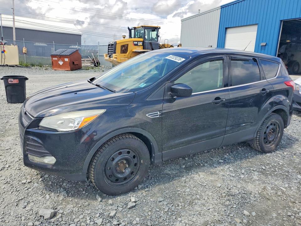 63329236 :رقم المزاد ، 1FMCU0GX3EUD20445 vin ، 2014 Ford Escape مزاد بيع