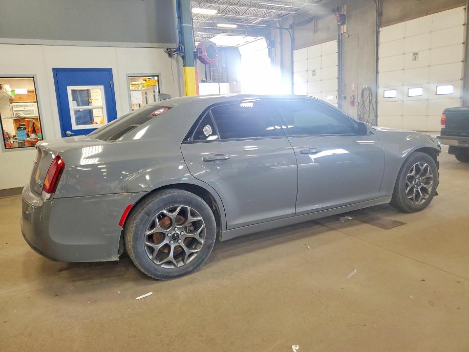61919736 :رقم المزاد ، 2C3CCAGG7HH534430 vin ، 2017 Chrysler 300 مزاد بيع