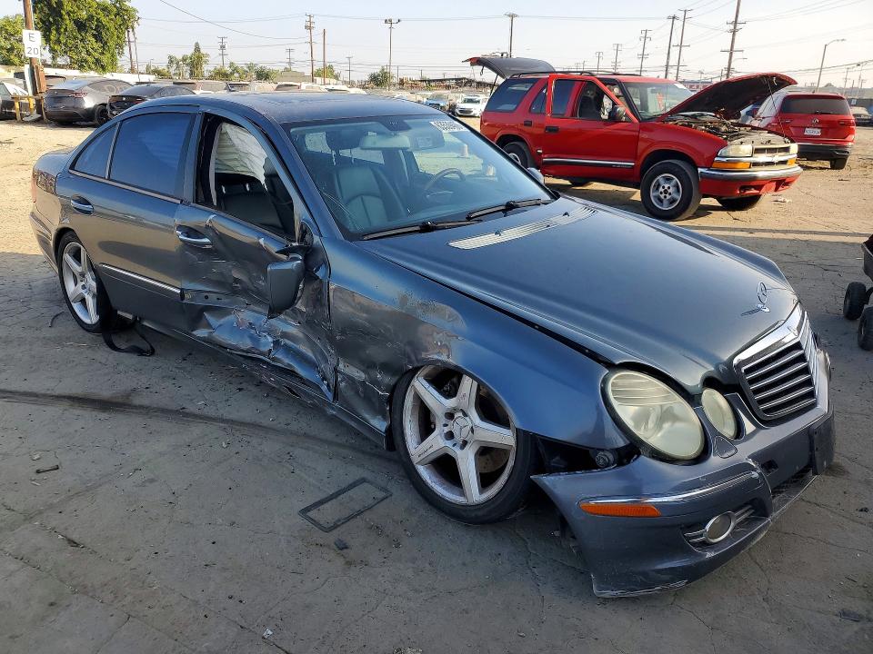 2007 Mercedes-benz E მანქანა იყიდება აუქციონზე, vin: WDBUF56X87B179869, აუქციონის ნომერი: 63539406