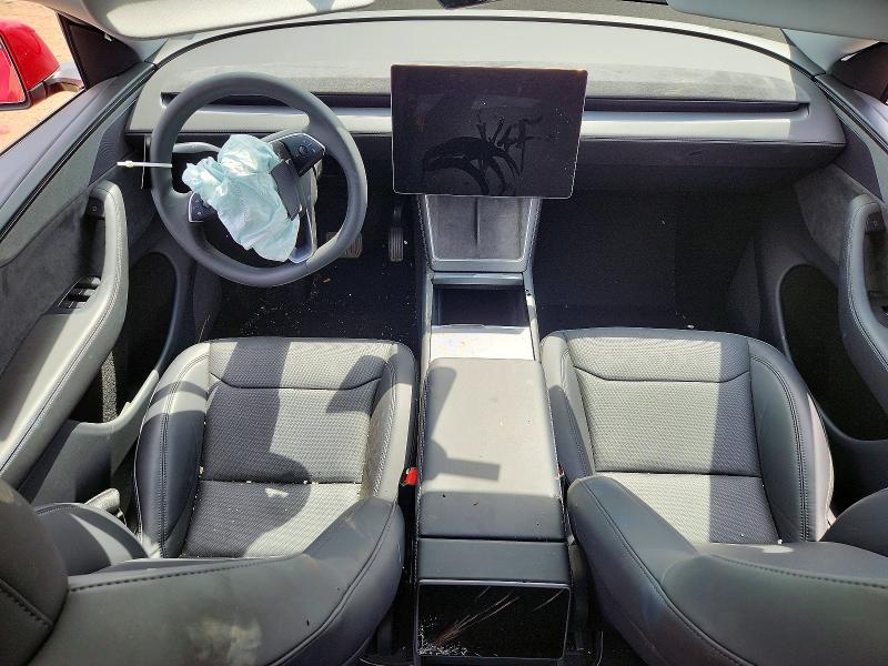 62443196 :رقم المزاد ، 7SAYGDEE1TF322813 vin ، 2026 Tesla Model Y مزاد بيع
