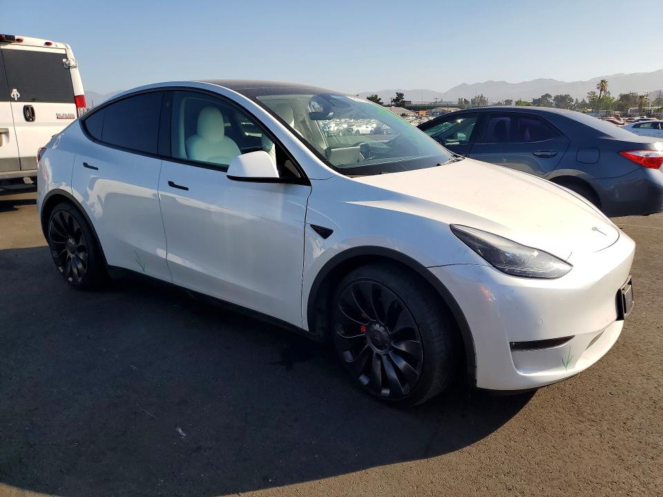 2022 Tesla Model Y მანქანა იყიდება აუქციონზე, vin: 7SAYGDEF9NF492722, აუქციონის ნომერი: 62010066