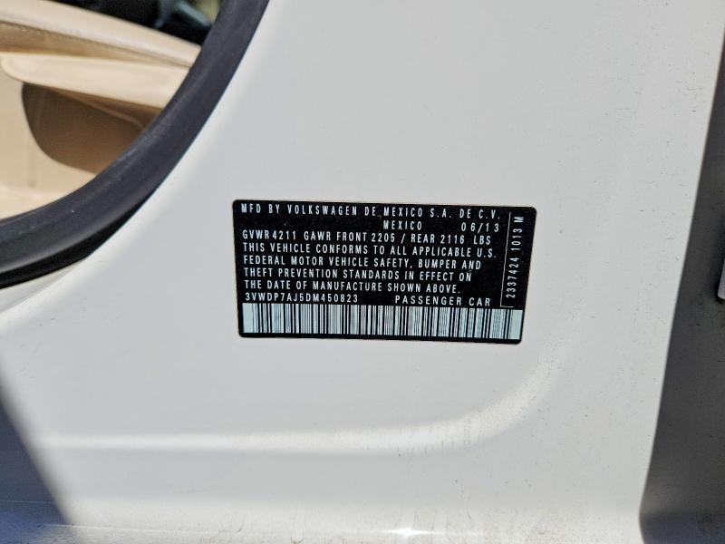 61735636 :رقم المزاد ، 3VWDP7AJ5DM450823 vin ، 2013 Volkswagen Jetta مزاد بيع