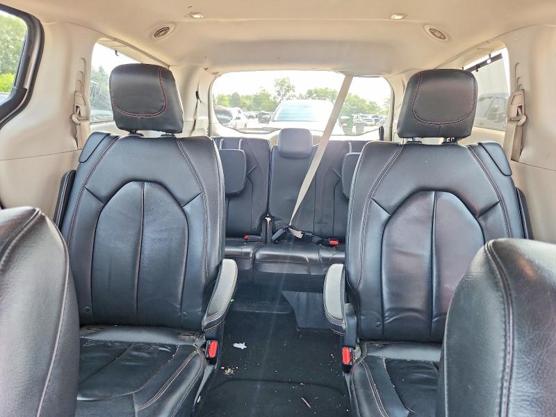 62926346 :رقم المزاد ، 2C4RC1BG9HR668556 vin ، 2017 Chrysler Pacifica مزاد بيع