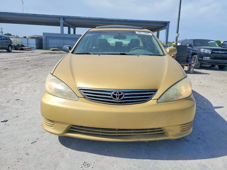 2005 Toyota Camry მანქანა იყიდება აუქციონზე, vin: 4T1BE32K15U069463, აუქციონის ნომერი: 60216806