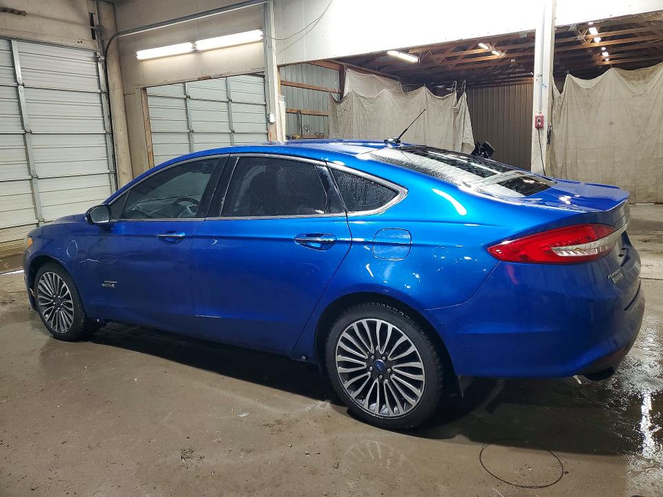 62454256 :رقم المزاد ، 3FA6P0PU6HR390036 vin ، 2017 Ford Fusion مزاد بيع
