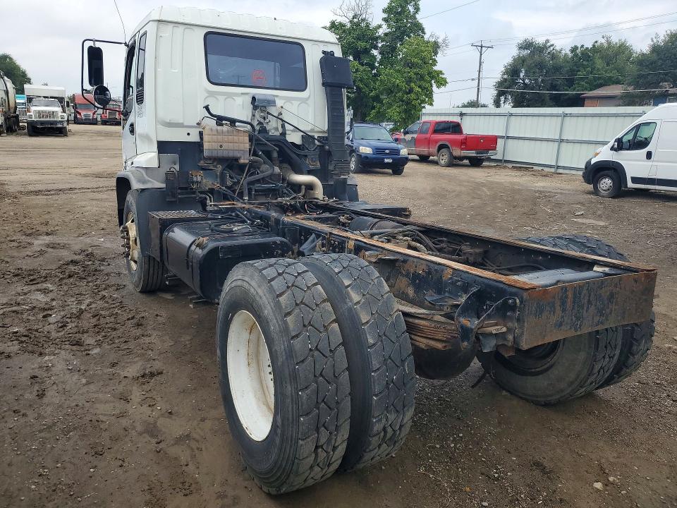 61314976 :رقم المزاد ، 4GTM7C130WJ601028 vin ، 1998 Isuzu F7 مزاد بيع