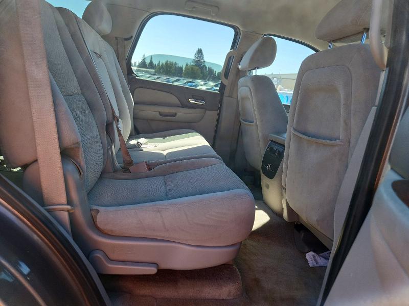 Продажа на аукционе авто 2007 Chevrolet Tahoe, vin: 1GNFK13057R113557, номер лота: 63242016