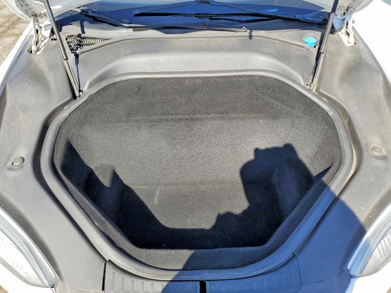 2015 Tesla Model S მანქანა იყიდება აუქციონზე, vin: 5YJSA1E2XFF103720, აუქციონის ნომერი: 60596776