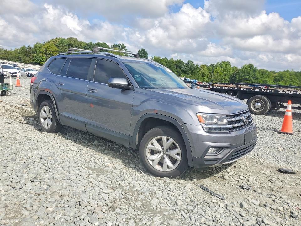 61171156 :رقم المزاد ، 1V2LR2CA5JC535911 vin ، 2018 Volkswagen Atlas مزاد بيع