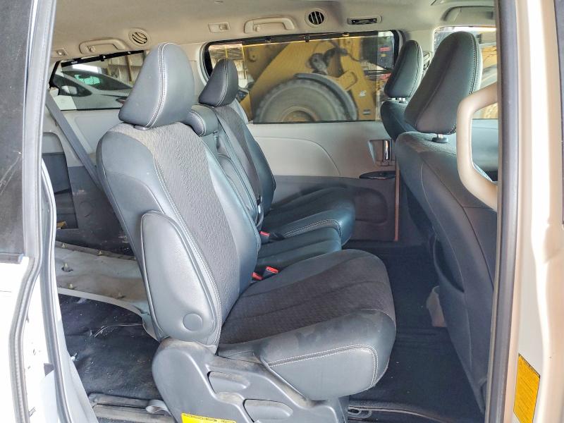 2011 Toyota Sienna მანქანა იყიდება აუქციონზე, vin: 5TDXK3DCXBS054422, აუქციონის ნომერი: 60080886