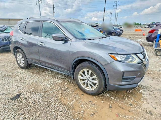 2018 Nissan Rogue მანქანა იყიდება აუქციონზე, vin: 5N1AT2MV8JC825812, აუქციონის ნომერი: 63117516