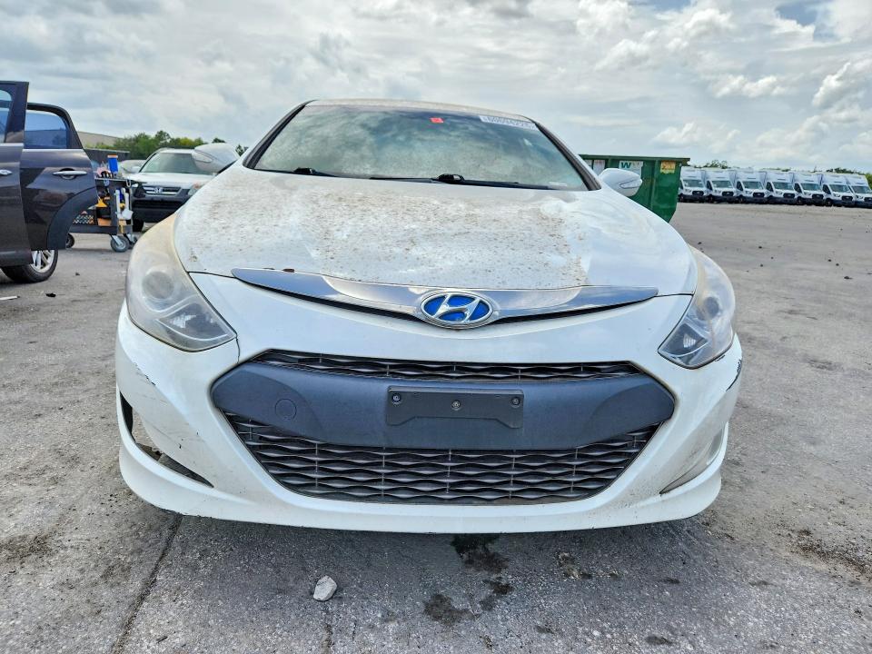 60694226 :رقم المزاد ، KMHEC4A4XFA138651 vin ، 2015 Hyundai Sonata Hybrid مزاد بيع
