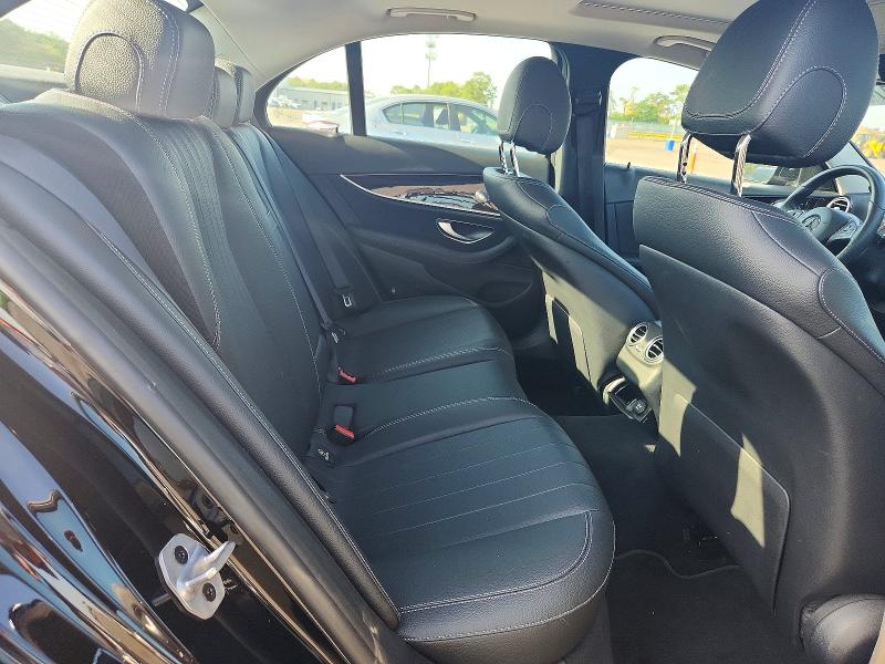 59317446 :رقم المزاد ، WDDZF4JB6JA479118 vin ، 2018 Mercedes-benz E مزاد بيع