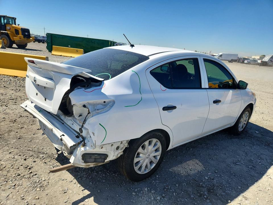 60185006 :رقم المزاد ، 3N1CN7AP7KL825609 vin ، 2019 Nissan Versa مزاد بيع