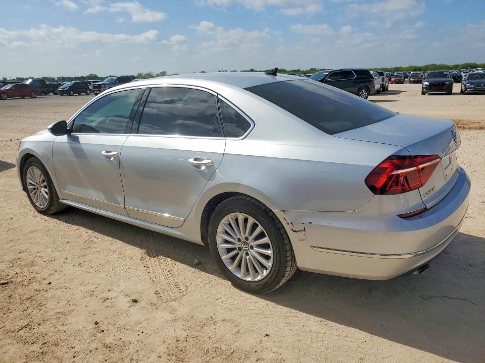 2017 Volkswagen Passat მანქანა იყიდება აუქციონზე, vin: 1VWBT7A33HC066728, აუქციონის ნომერი: 62620306