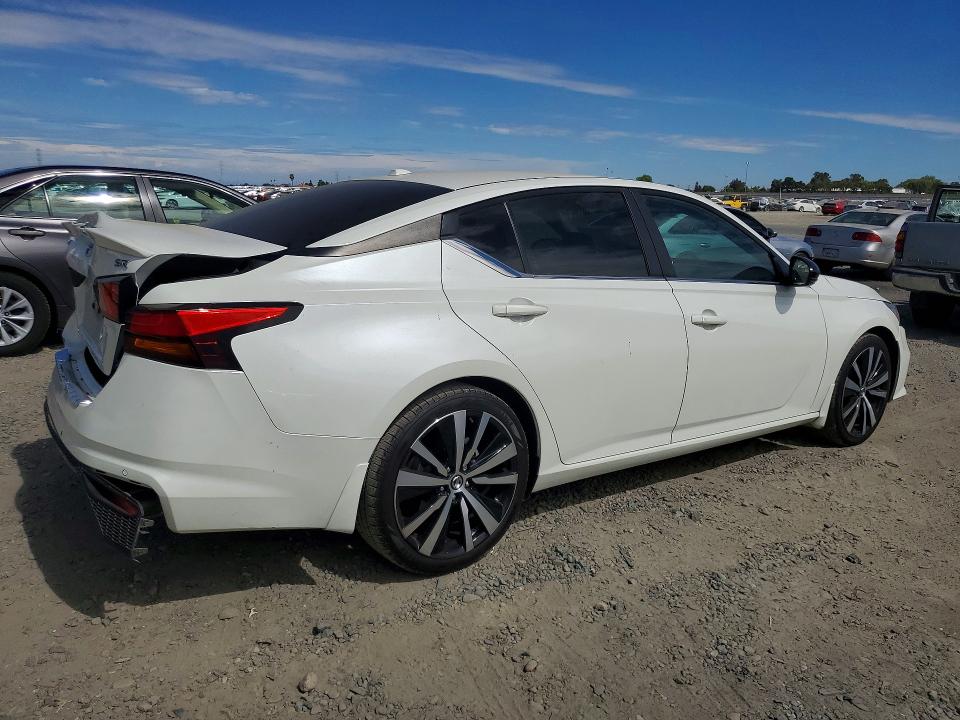 Продажа на аукционе авто 2020 Nissan Altima, vin: 1N4BL4CV0LC144963, номер лота: 61540346