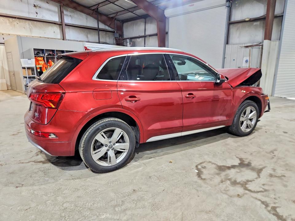 61142976 :رقم المزاد ، WA1BNAFY6J2022629 vin ، 2018 Audi Q5 مزاد بيع