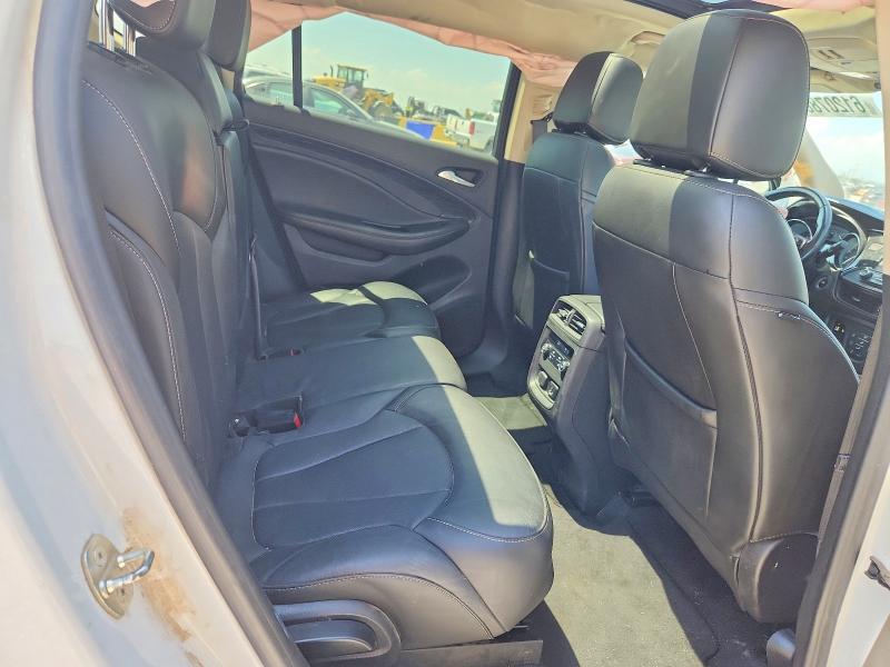 61207866 :رقم المزاد ، LRBFXBSA0HD050598 vin ، 2017 Buick Envision مزاد بيع