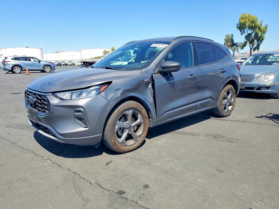 Продажа на аукционе авто 2023 Ford Escape, vin: 1FMCU9MN5PUA57384, номер лота: 62349746